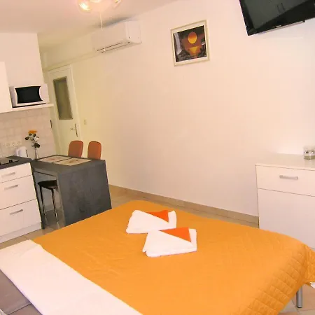 Apartmani Zganec Baška Exteriör bild