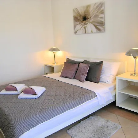 Apartmani Zganec Baška Exteriör bild